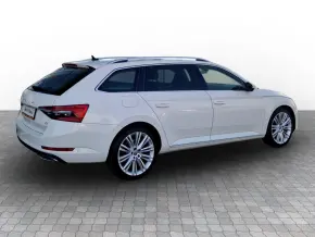 SUPERB Combi iV Style DSG thumbnail