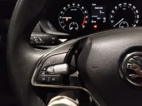 Škoda OCTAVIA AMBITION 2.0 TDI thumbnail