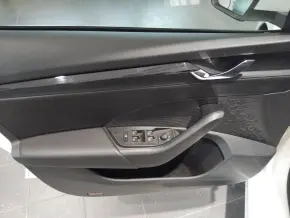 Škoda OCTAVIA AMBITION 2.0 TDI thumbnail
