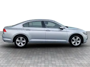 VW Passat Highline1.5 TSI ACT DSG thumbnail