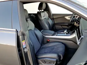 Q8 55 TFSI quattro thumbnail