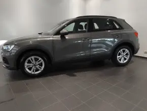 Audi Q3 35 TDI quattro thumbnail