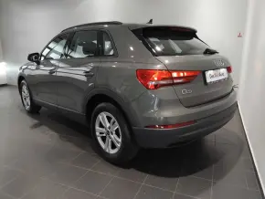 Audi Q3 35 TDI quattro thumbnail