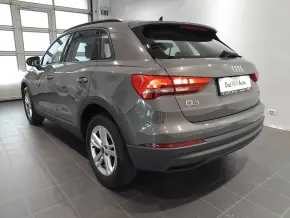 Audi Q3 35 TDI quattro thumbnail