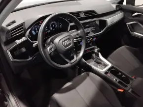 Audi Q3 35 TDI quattro thumbnail
