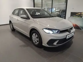 VW Noul Polo Base 1.0  4 usi thumbnail