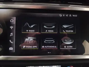 Audi Q3 35 TDI quattro thumbnail