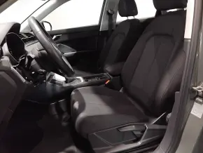 Audi Q3 35 TDI quattro thumbnail