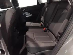 Audi Q3 35 TDI quattro thumbnail
